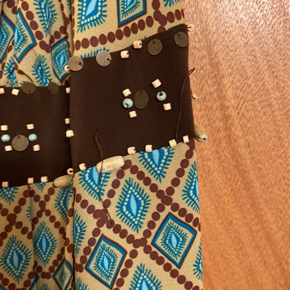 Women’s dress with beading and straps - Picture 4 of 4